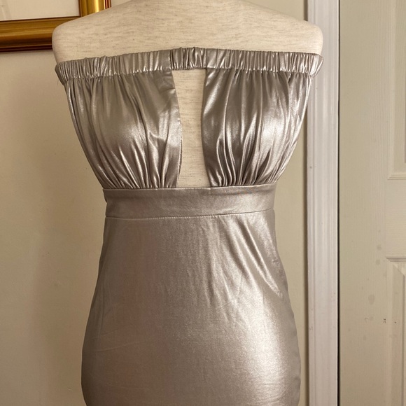 SUPERDOWN AKIRA DRESS Champagne color - Picture 4 of 8